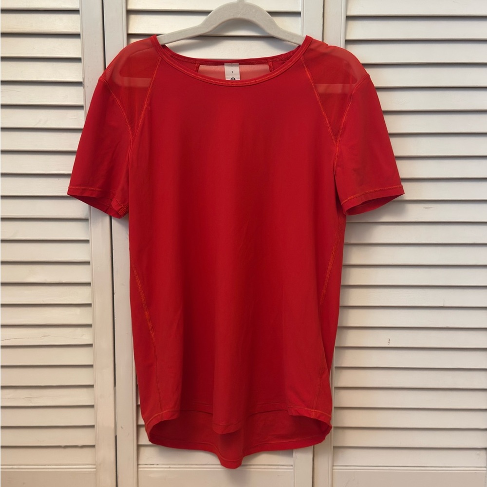 Lululemon Athletica Red Short Sleeve Tee